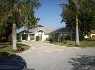 927 83rd St NW, Bradenton, FL 34209