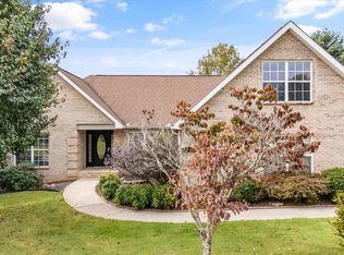 3015 Champions Dr, Maryville, TN 37801