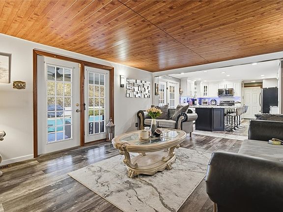 4th image of 298 Ames Rd