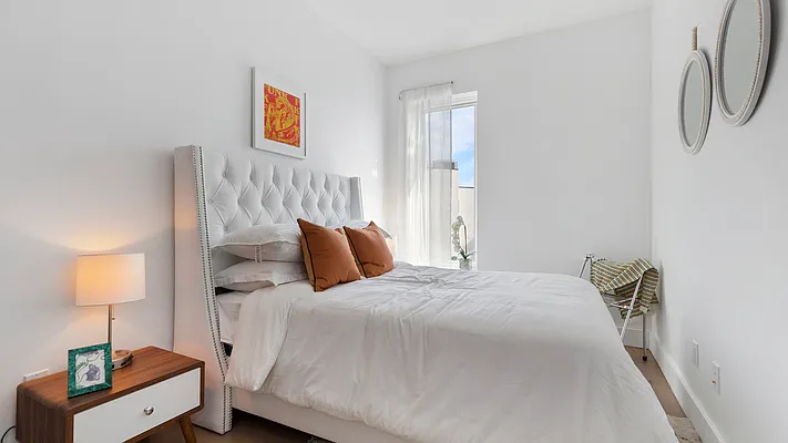 Rented by Nooklyn NYC LLC | media 13