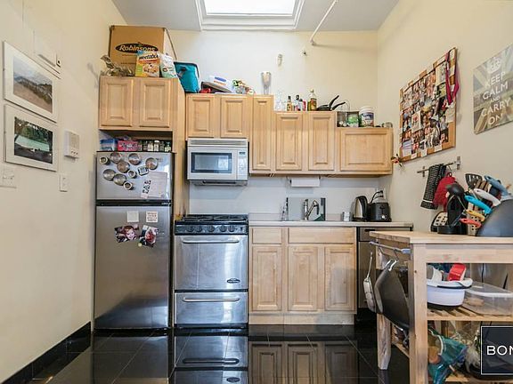 5th image of 43 W 9th St APT 4R