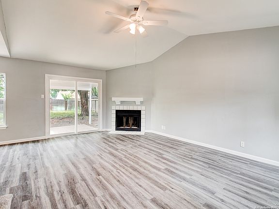 5th image of 9947 Birch Field Dr