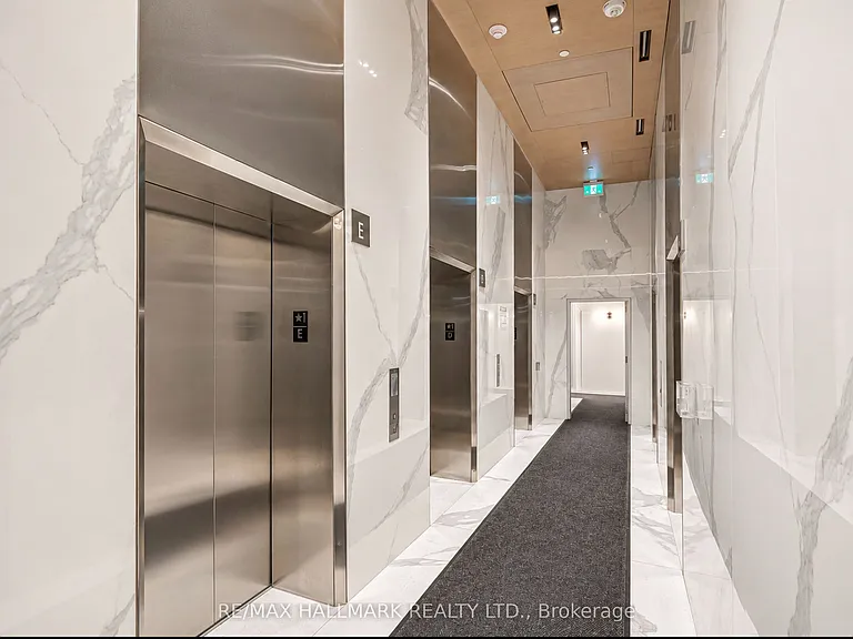 88 Queen St E #1701 — Photo 20