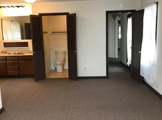 340 Amber Ln, Vista, CA 92084