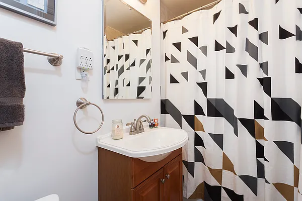 Rented by Engel and Volkers Brownstone Brooklyn | media 20