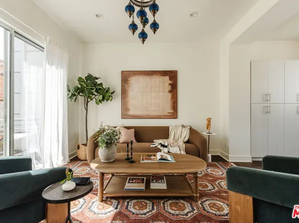 2202 Tom Mix Rd, Los Angeles, CA 90026