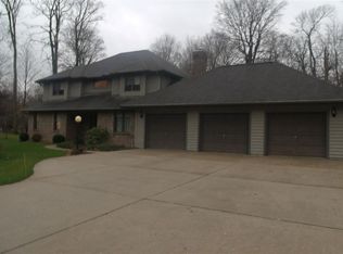 20054 Regina Rd, New Paris, IN 46553