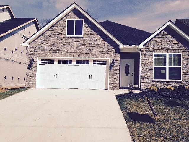1st image of 12101 Woodhollow Ln