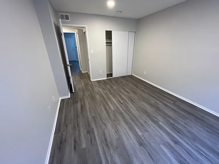 4444 Ensign Avenue — Photo 58