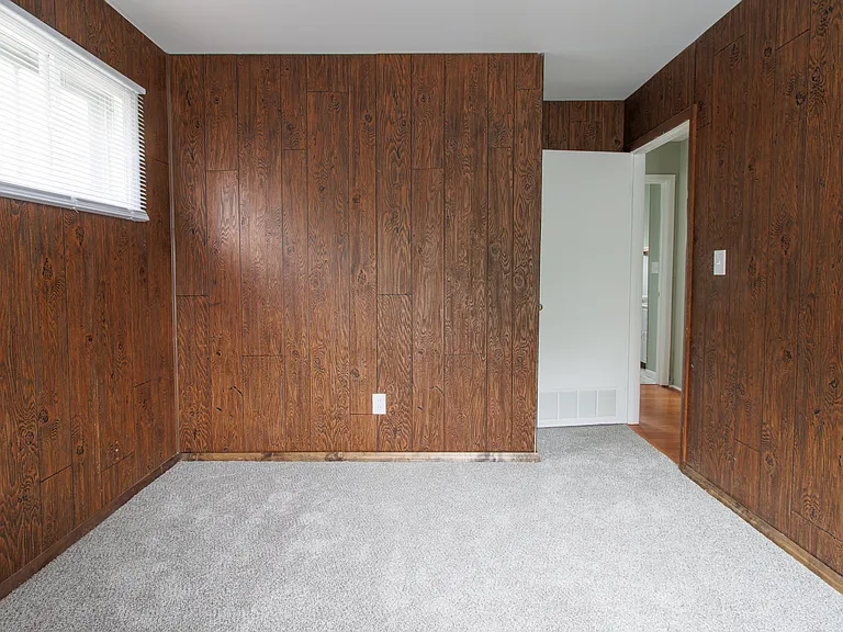 2031 Kerrwood Dr — Photo 10