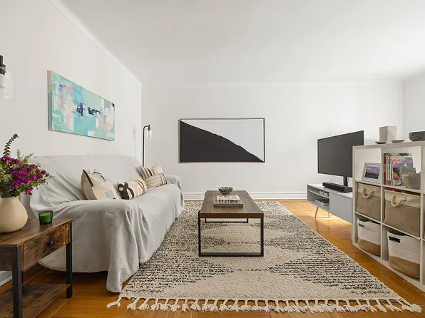 60 Plaza St E APT 2D, Brooklyn, NY 11238