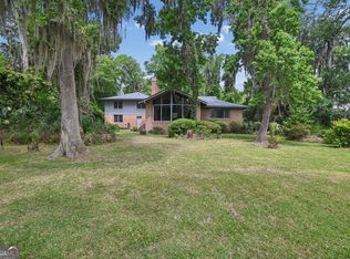 180 Saint Clair Dr, Saint Simons Island, GA 31522