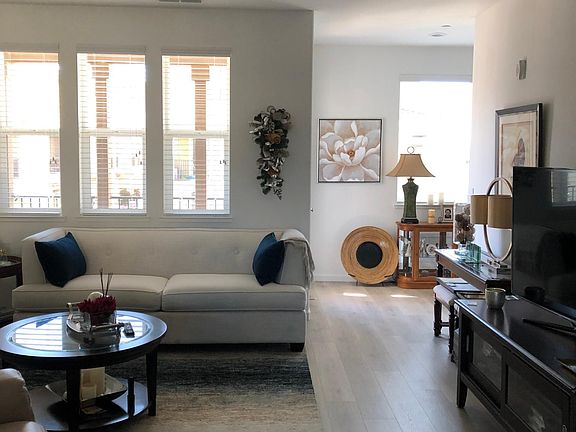 2nd image of 2726 Montecito Vista Way Unit 3