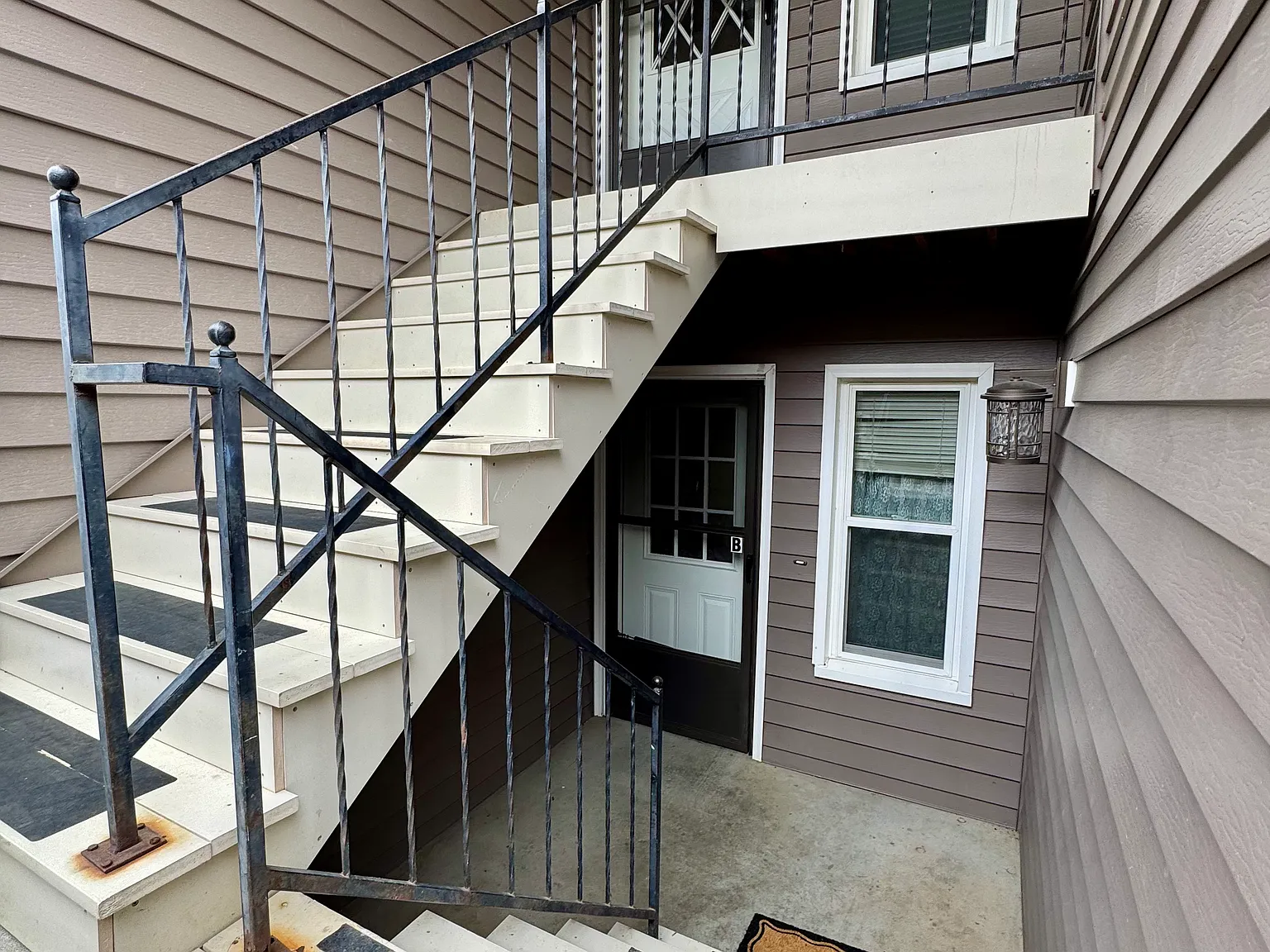 2 bed, $1,400 — Photo 3
