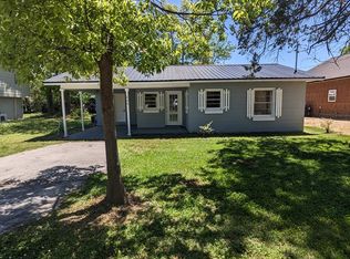 606 Willow St, Douglas, GA 31533