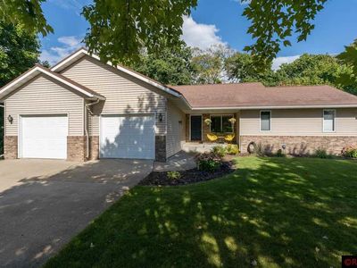 2327 Northridge Dr, North Mankato, MN, 56003