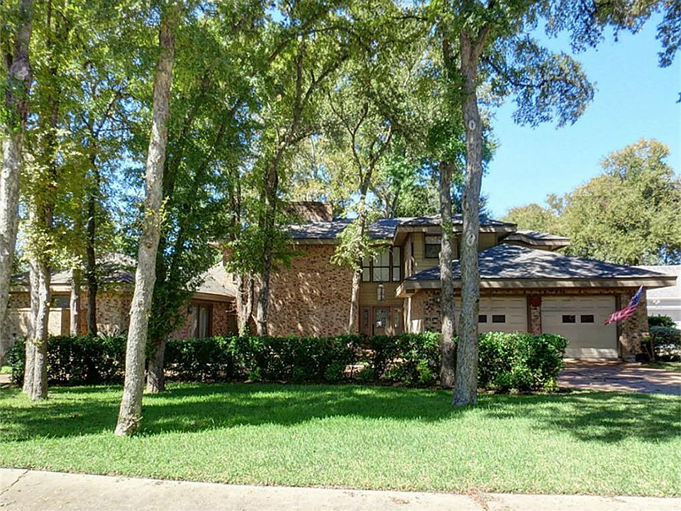 1st image of 911 Bent Creek Ct