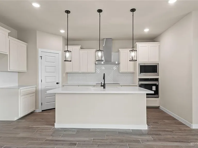 4809 S Markland Ave — Photo 10