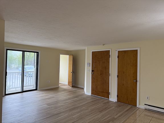 3rd image of 13 Hulbert Rd #13