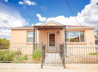 607 S 4th St, Gallup, NM 87301