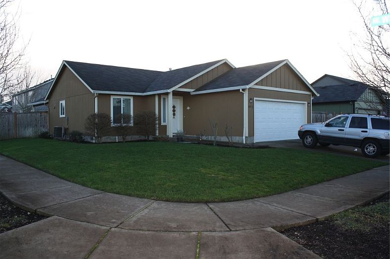 Outside (Corner Lot)