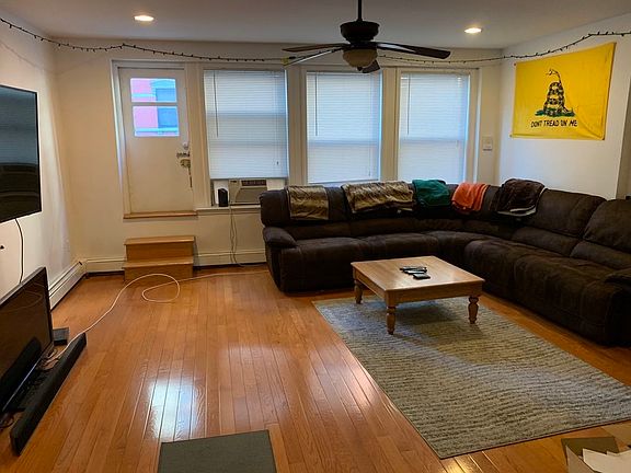 5th image of 101 W 27th St APT 2