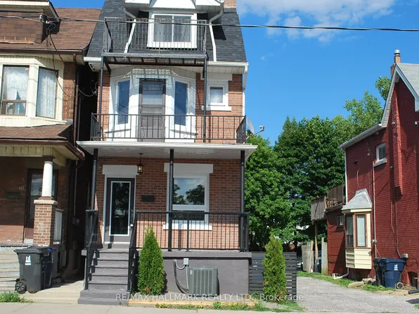 155 Greenwood Ave, Toronto, ON M4L 2P8