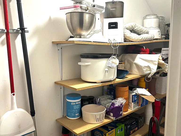 Pantry room