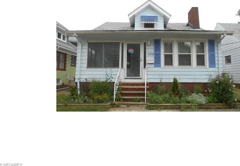 1st image of 1098 E 171st St