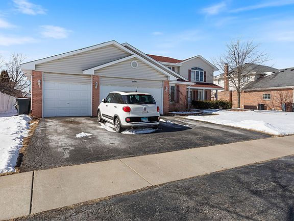 3rd image of 18000 Sippel Dr