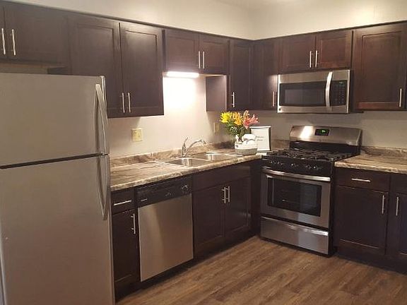 4th image of 6218 Kathryn Ct APT B