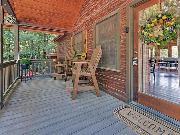5th image of 679 Mountain View Cir
