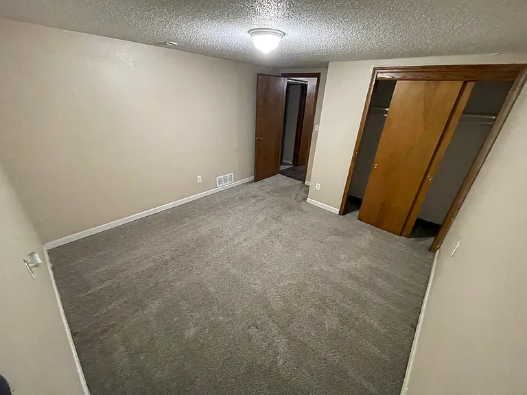 Basement Bedroom #5 (No Egress)
