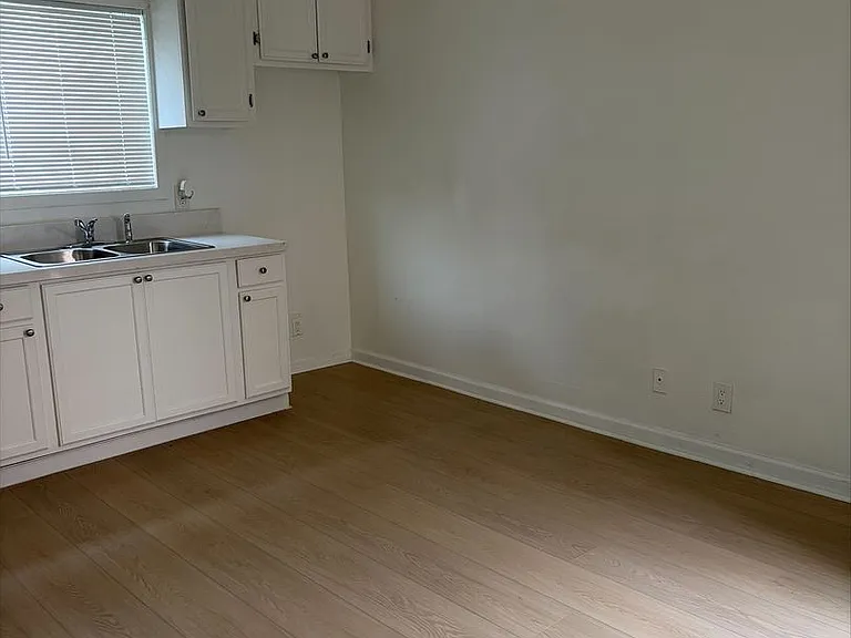 842 Alamitos Ave — Photo 29