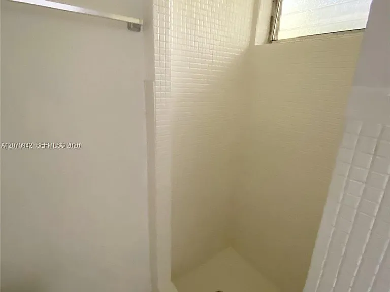2612 Johnson St #13 — Photo 7