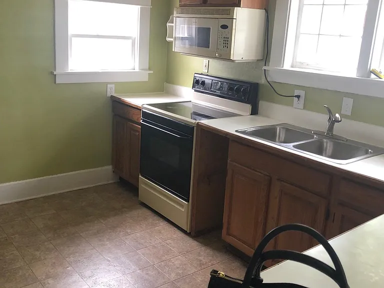 915 Wisconsin Ave — Photo 6