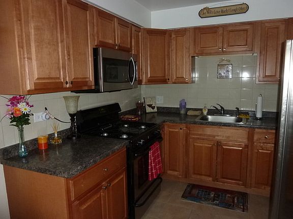 3rd image of 6524 N Northwest Hwy