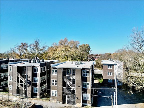 3rd image of 527-541 Chestnut Ave