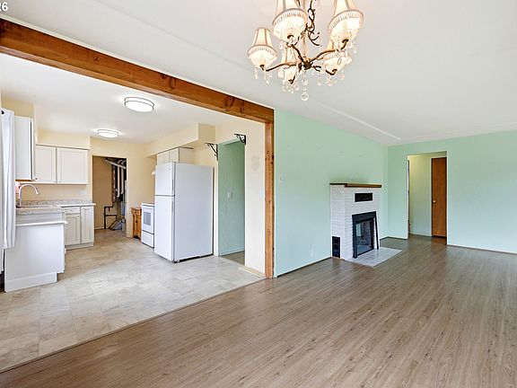 5th image of 18121 SE Langensand Rd