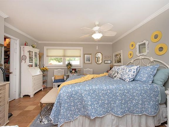 5th image of 3103 W Price Ave