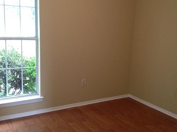 4th image of 3990 Ramblewood Dr