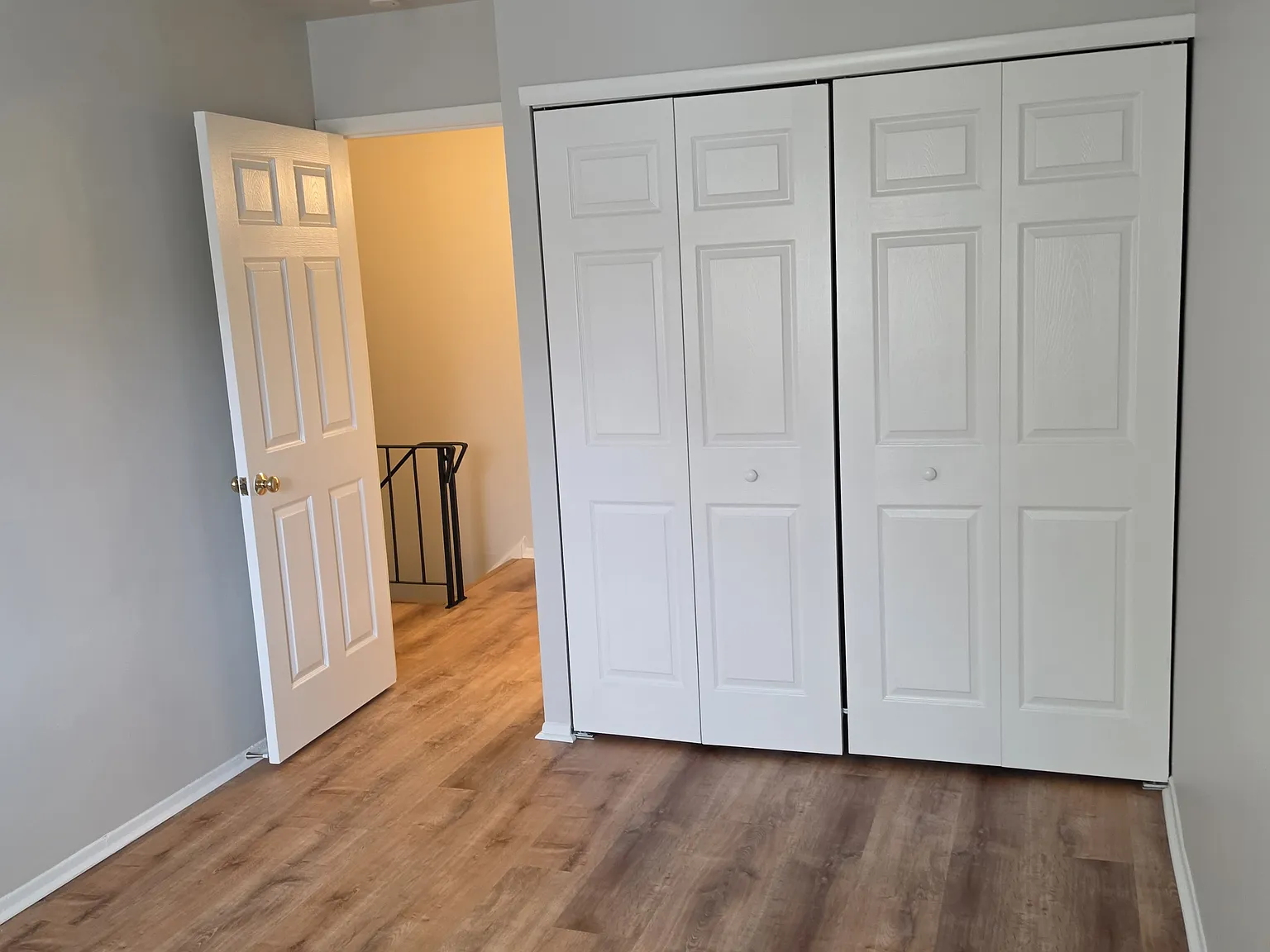 8210 Pine Rd — Photo 2