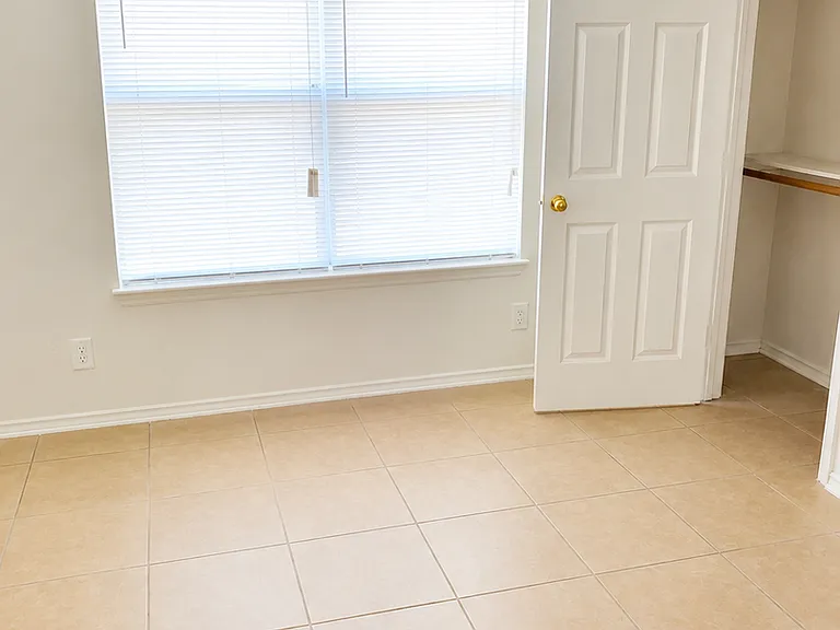 2803 Kerrville Ct — Photo 6