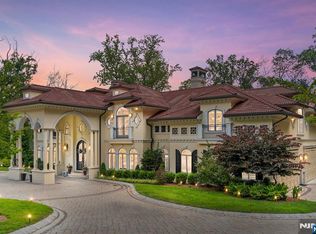 6 Burning Hollow Rd, Saddle River, NJ 07458