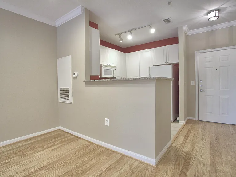 9490 Virginia Center Blvd #124 — Photo 3