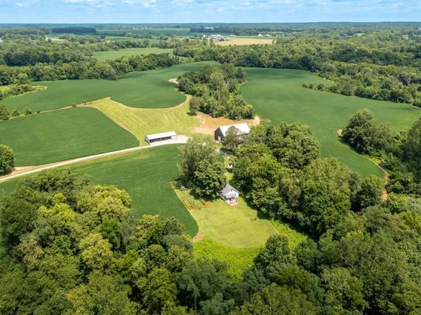 2096 Owens Rd, Felicity, OH 45120