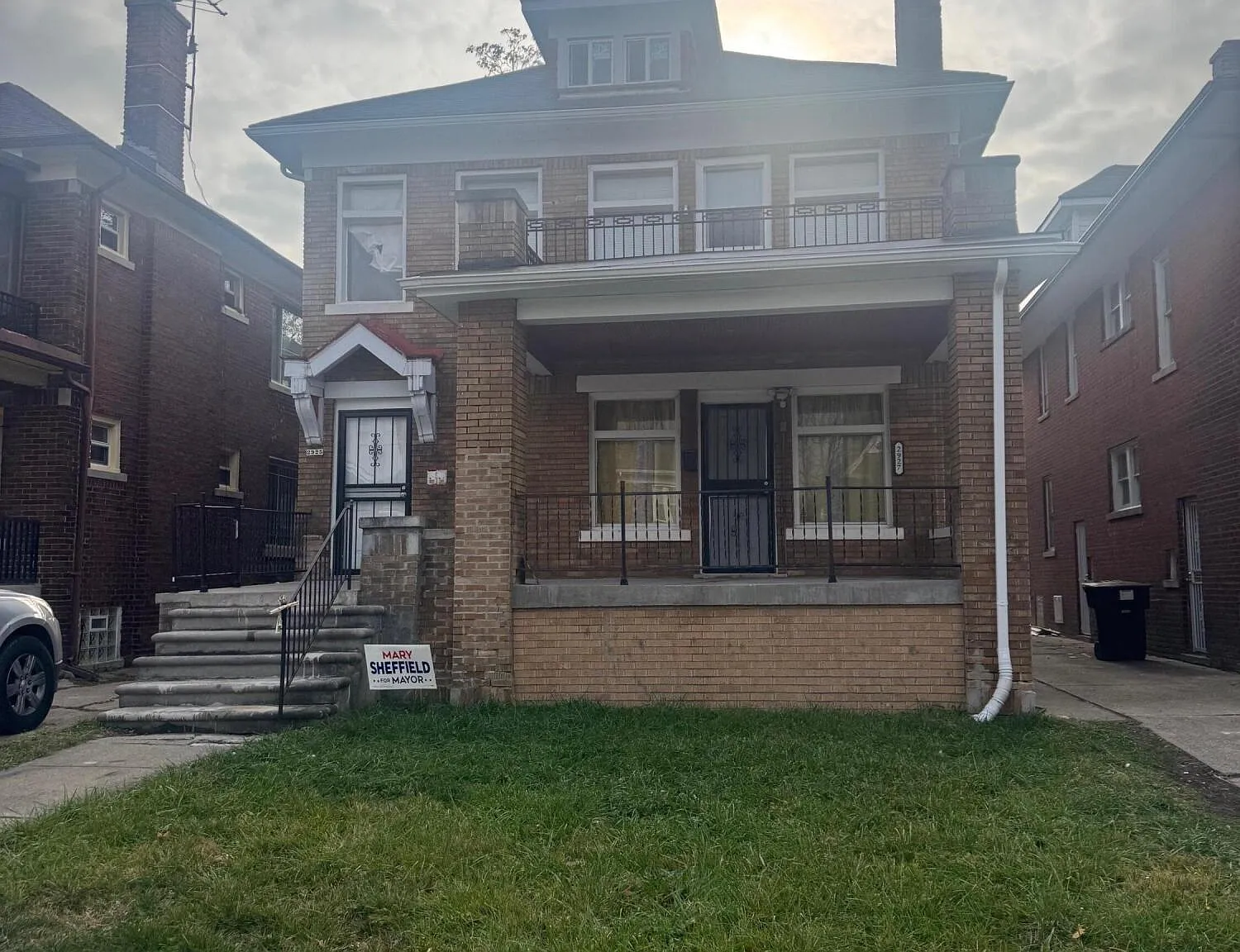 3 bed, 1.0 bath, 1400 sqft, $1,250 — Photo 1