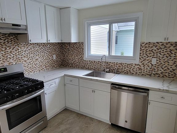 2nd image of 173 Lockwood Ave Fl 2