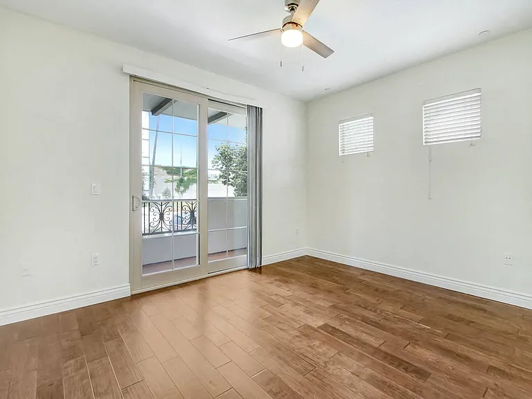 4410 Sepulveda Apartments — Photo 39