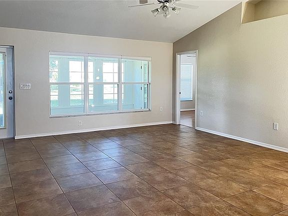 5th image of 117 Angol St
